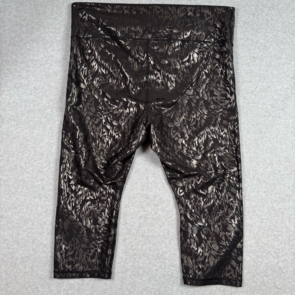 Old Navy High Rise Power-soft Crop Legging‎ Black Foil Print Size 3X - Picture 5 of 11